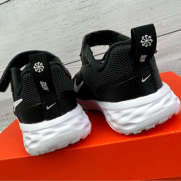 Nike Revolution 6 toddler shoes - Picture 5 of 16